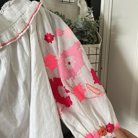 MISA Selena‎ Top in White Multi. Size XS - Picture 10 of 13